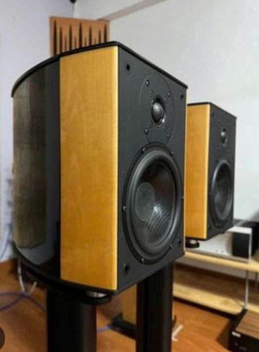Продам Hi-End акустическую систему Wilson Benesch Arc