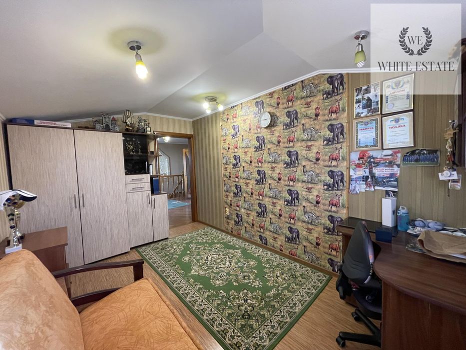 Продаж 4 кім. квартири по вул. Золотогірська