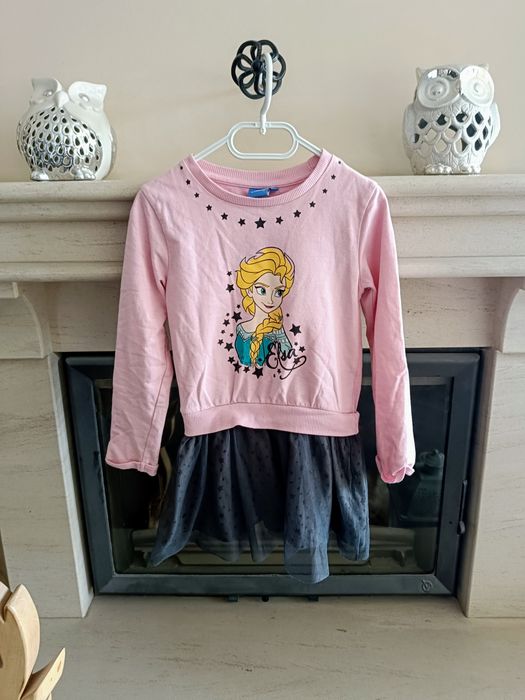 śliczna sukienka z motywem z Krainy Lodu r. 116, 5-6 lat stan BDB