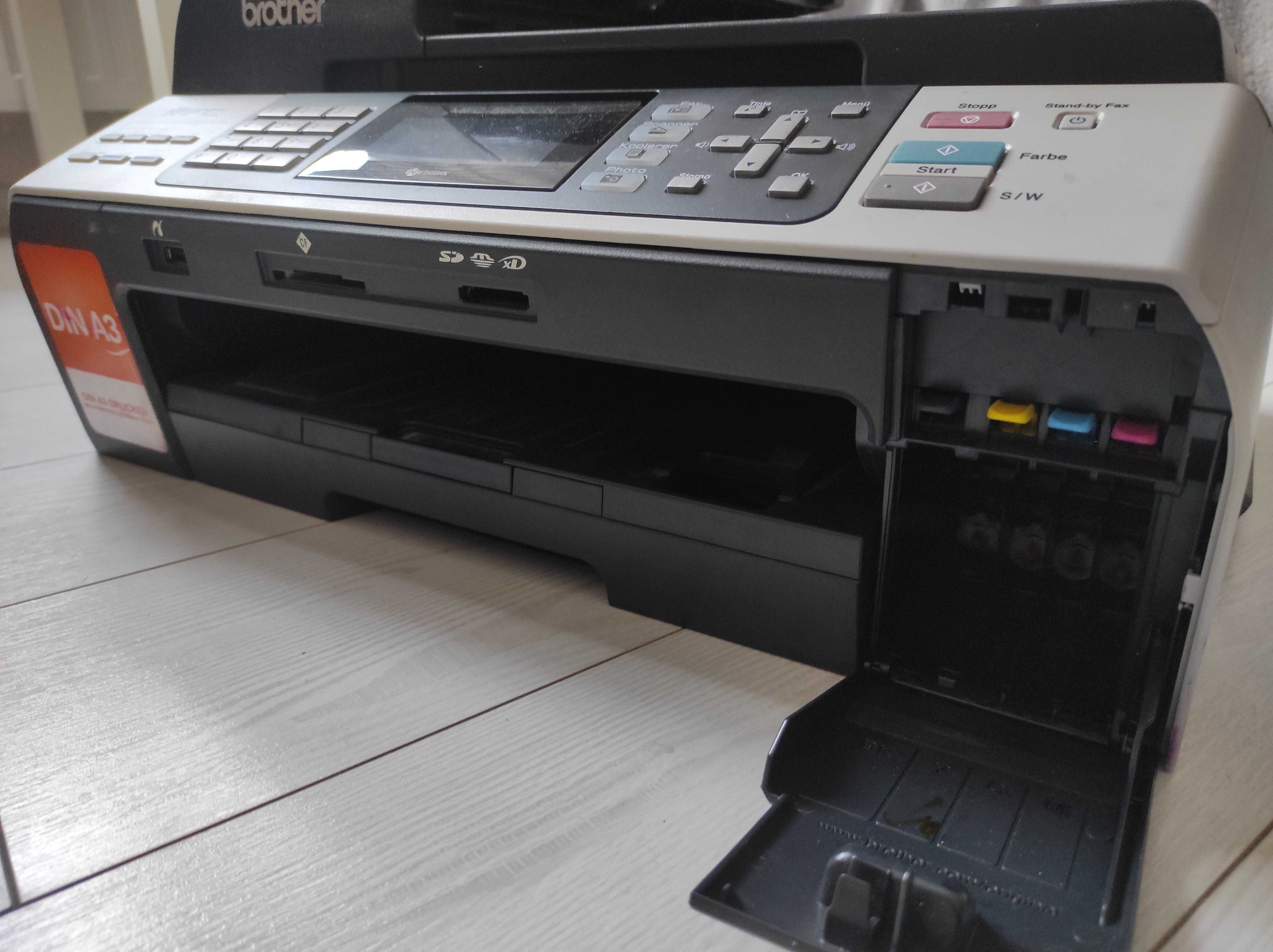 Urządzenie drukarka wielofunkcyjna Brother MFC-5890NC A3