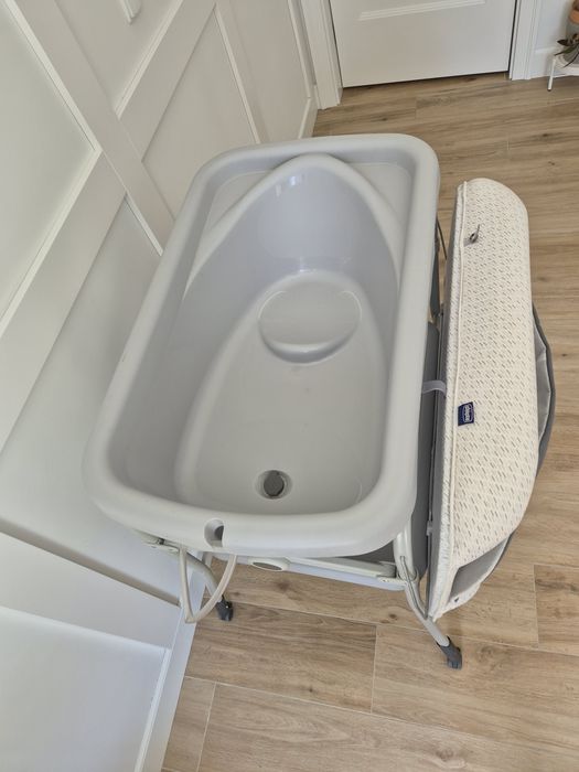 Chicco cuddle & bubble wanienka z przewijakiem