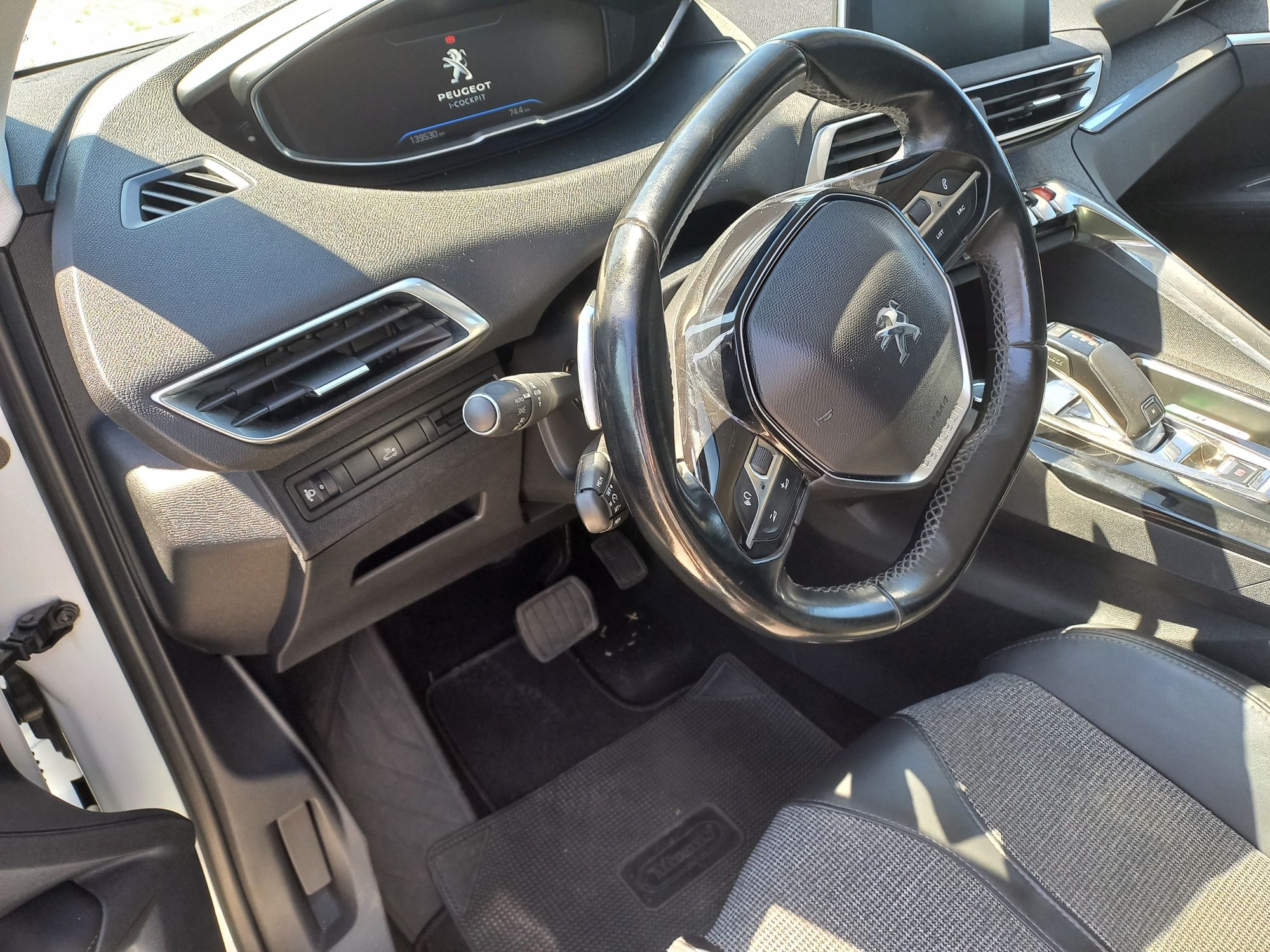 Peugeot 3008 Allure 1.6 hdi crossway de 2017