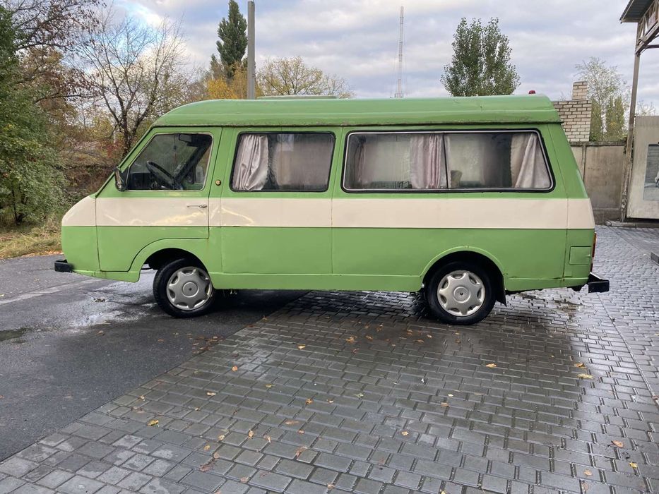 Мікроавтобус пасажир РАФ , на ходу, на ГАЗу, з документами порядок