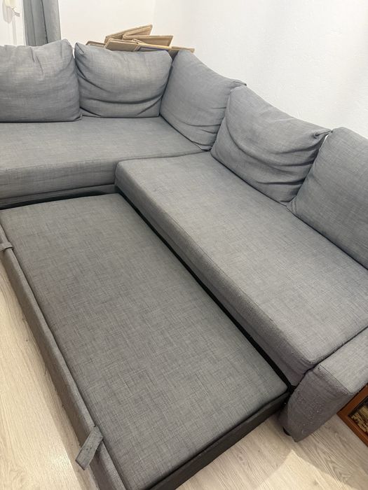 Sofá cinzento , em bom estado