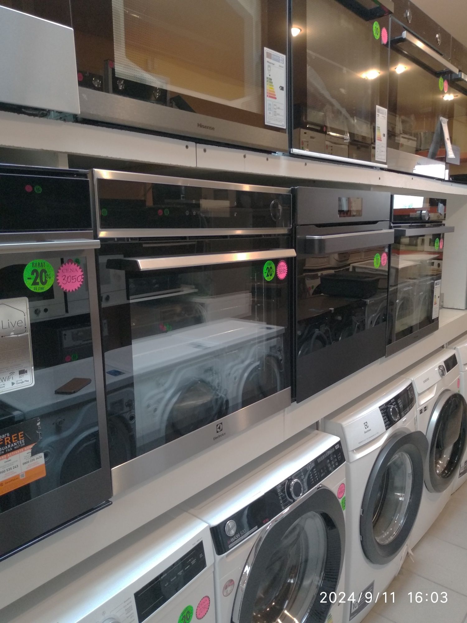 OUTLET Janki ul Wspólna 6 Piekarnik ELECTROLUX EOC8H39WX