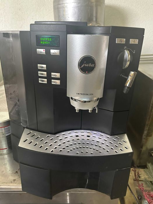 Jura Impressa X90 кавоварка кавова машина кофемашина