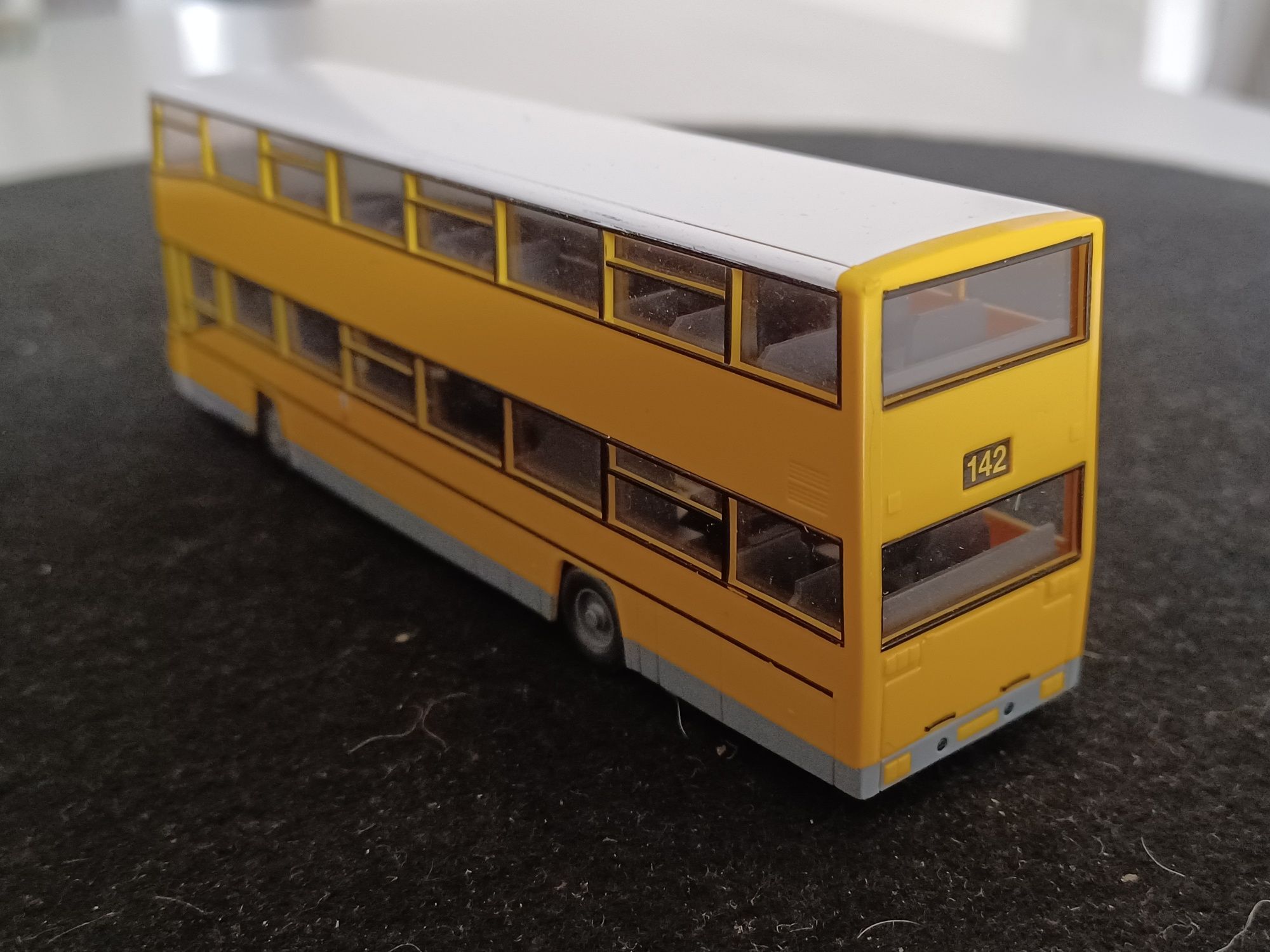 Autobus piętrowy MAN D89 Wiking skala 1:87