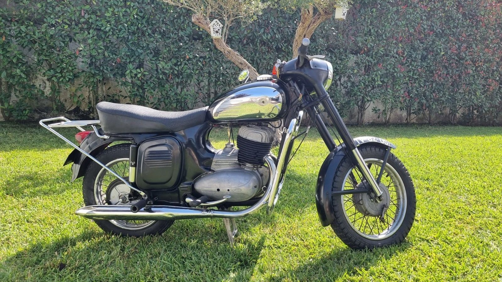 Mota Jawa 250 de origem