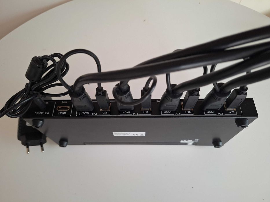 4-portowy przełącznik KVM Switch HDMI/USB 4x1 z audio