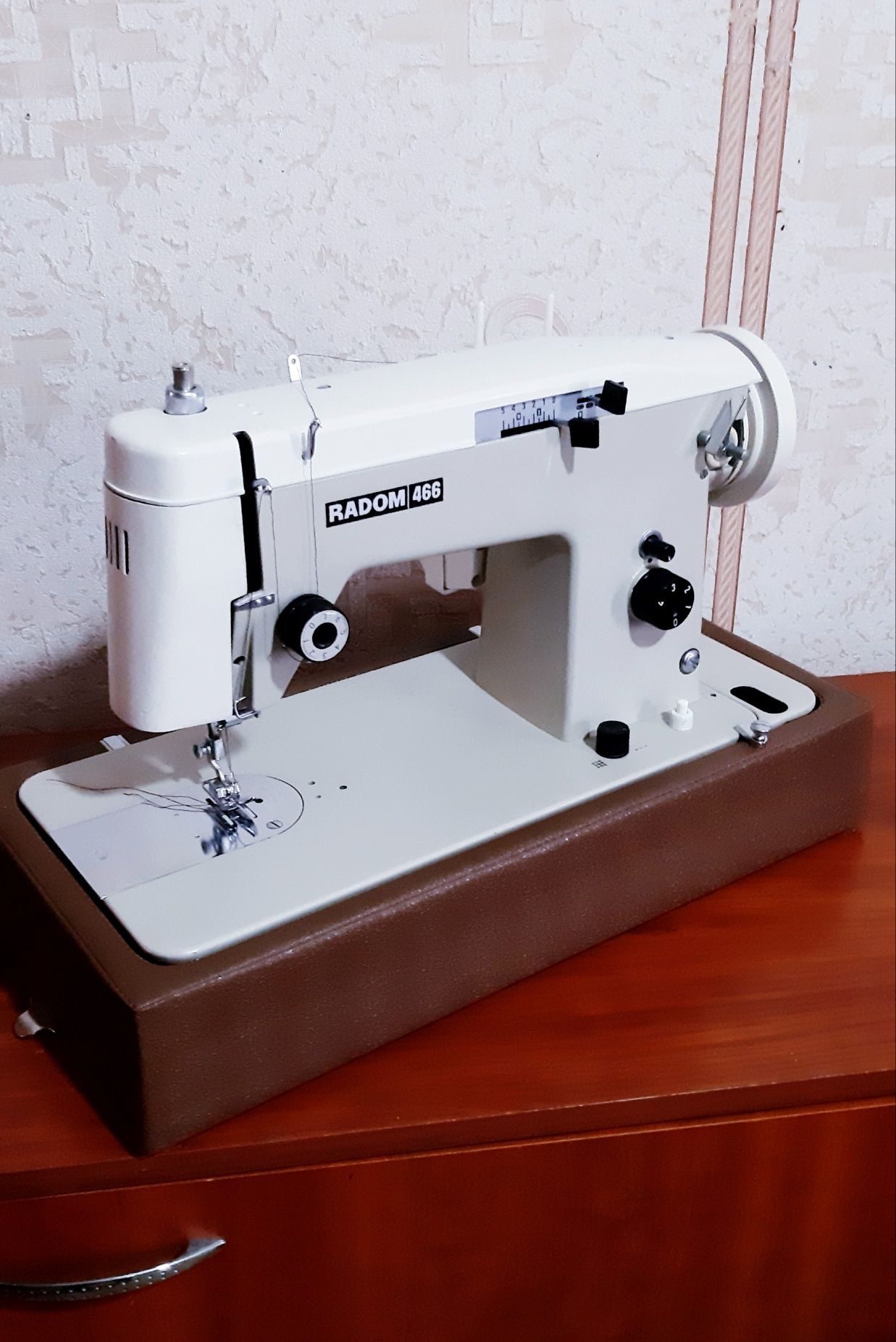 Швейная машина Radom466 состояние новое