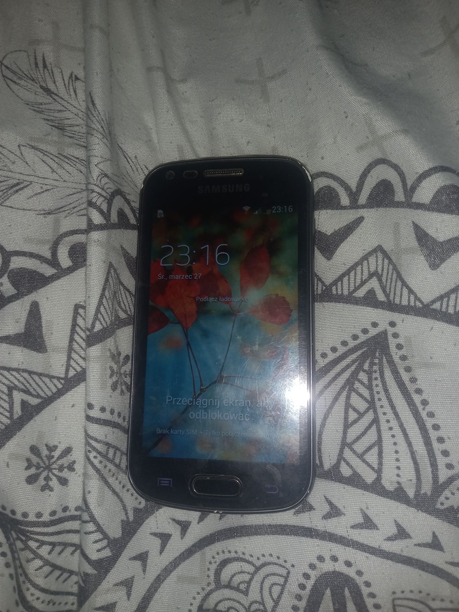 Telefon Samsung w dobrym stanie