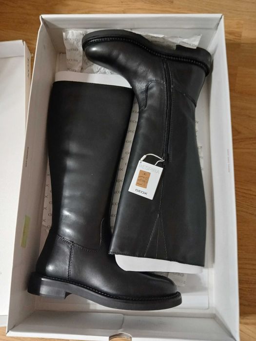 Новые женские сапоги Geox