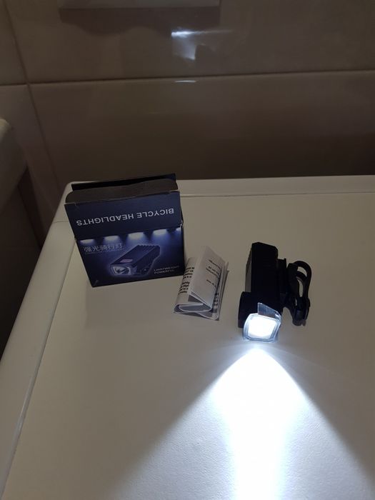 Передній фонрь для велосипеда
Birmarket logo small
Birmarket, Bir Bonu