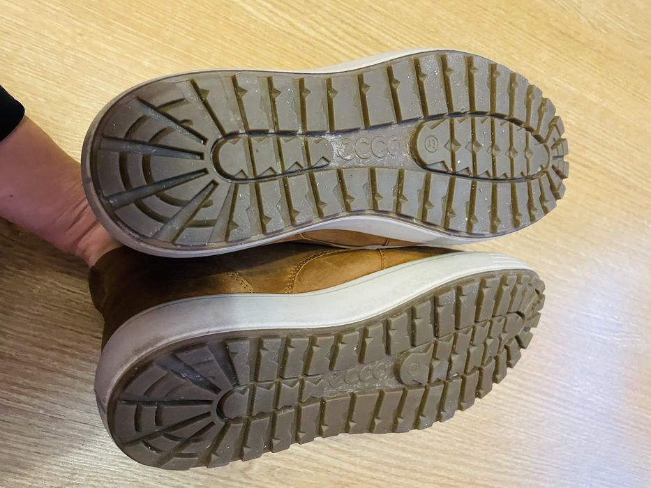 Теплі шкіряні зимові кросівки черевики ОРИГІНАЛ Ecco 27,5 см