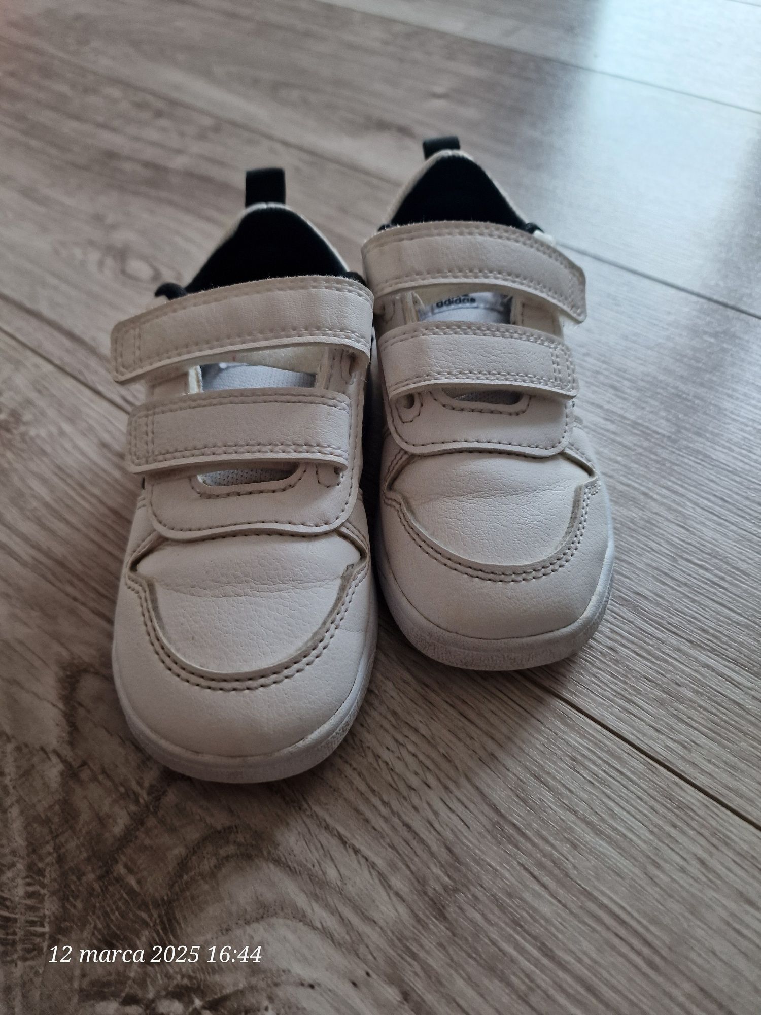 Sportowe Adidas roz 24
