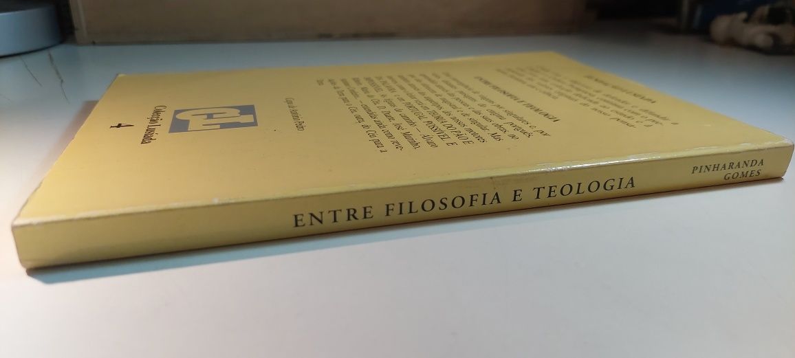 Entre Filosofia e Teologia - Pinharanda Gomes (1992)