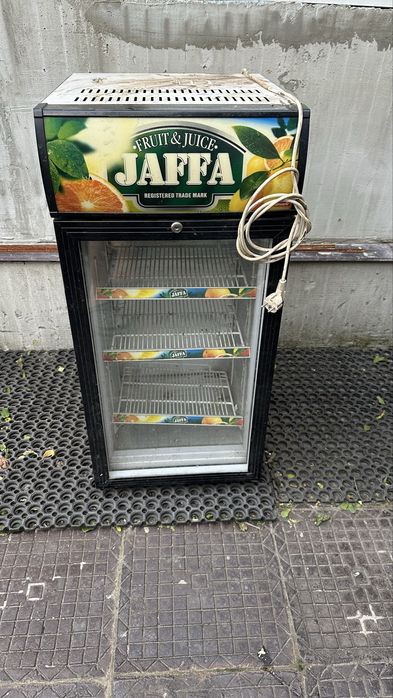 Продам маленький холодильник