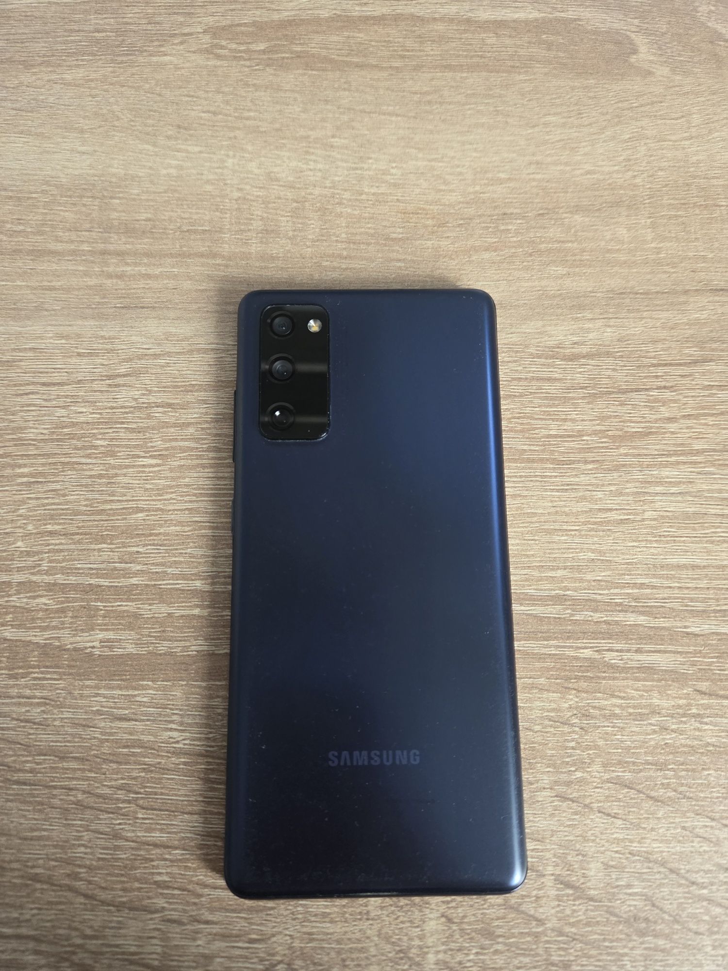 Smartfon Samsung S20FE