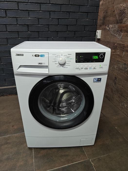 Вузька пральна машина Zanussi ZFUG71000V Доставка