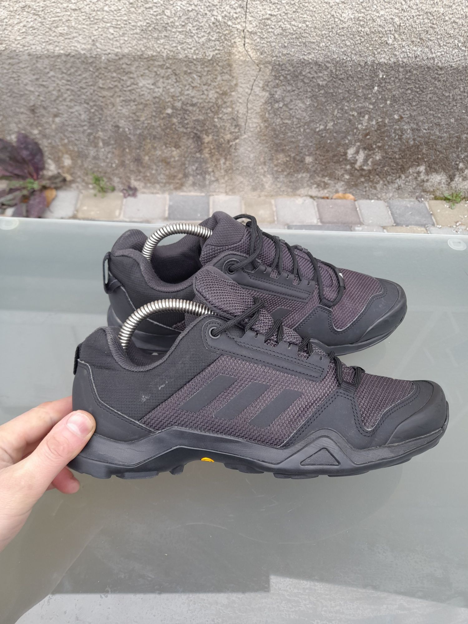 Чоловічі кросівки для бігу Adidas Terrex Ax3 розмір 43
