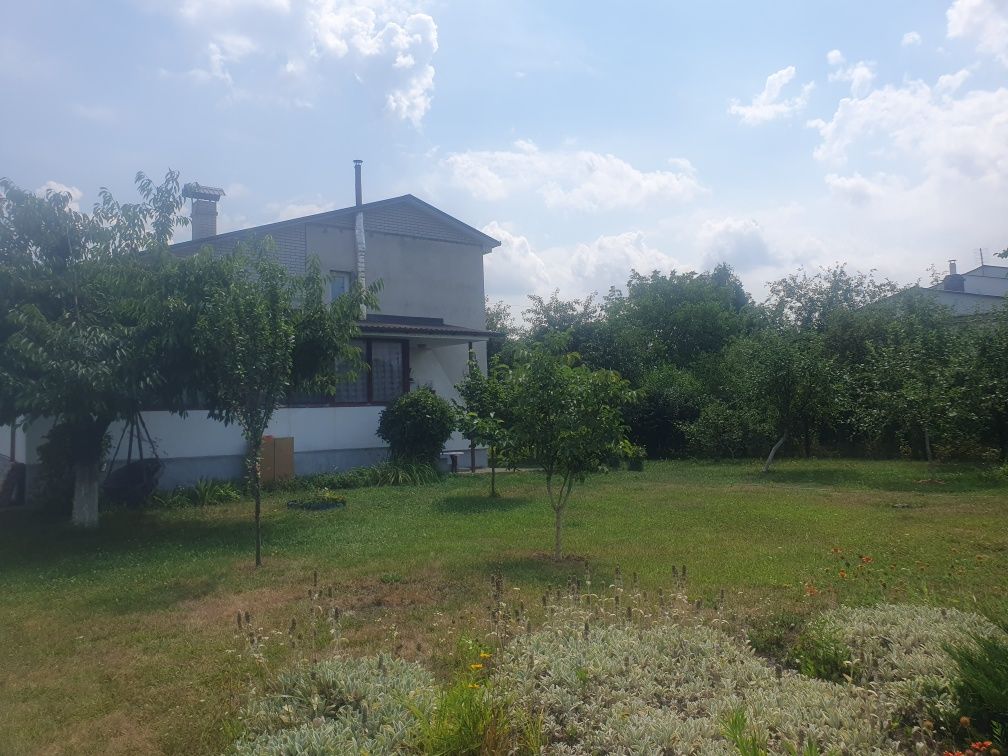 Продам будинок Підлісся