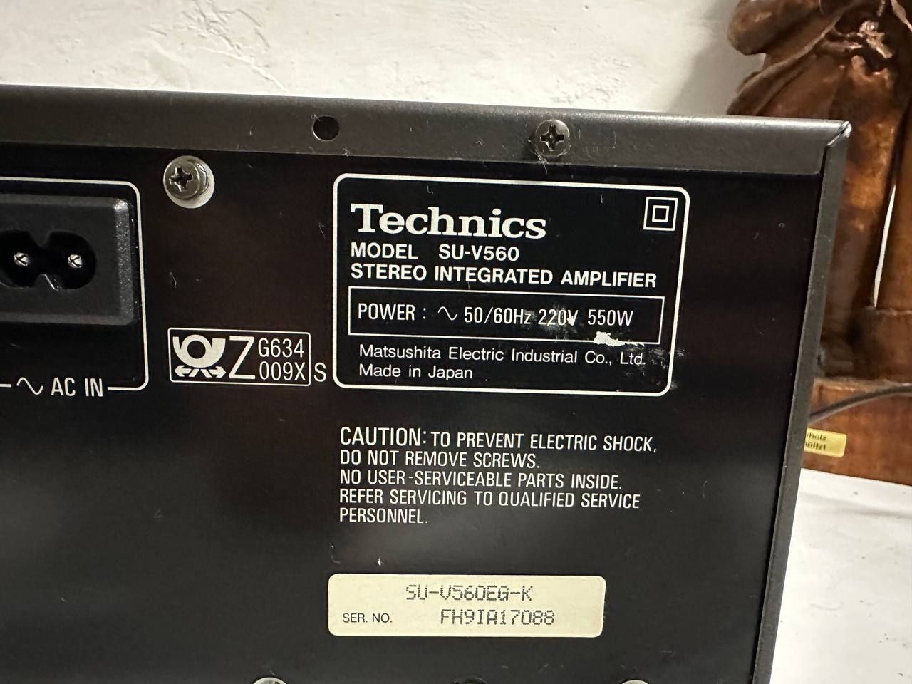 Stereo Wzmacniacz Technics SU V 560,2*100 Wat!