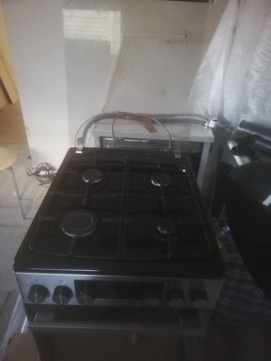Kuchenka gazowo - elektryczna AMICA