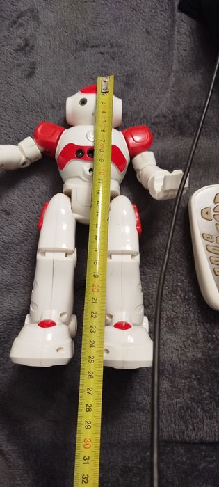 Brinquedo robot   criança