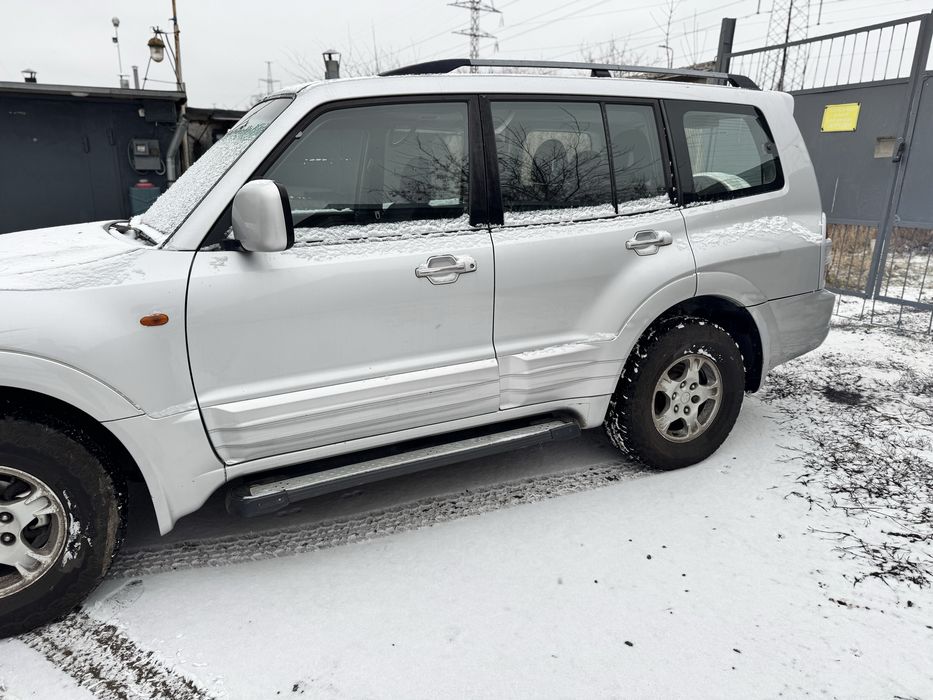 Mitsubishi pajero wagon