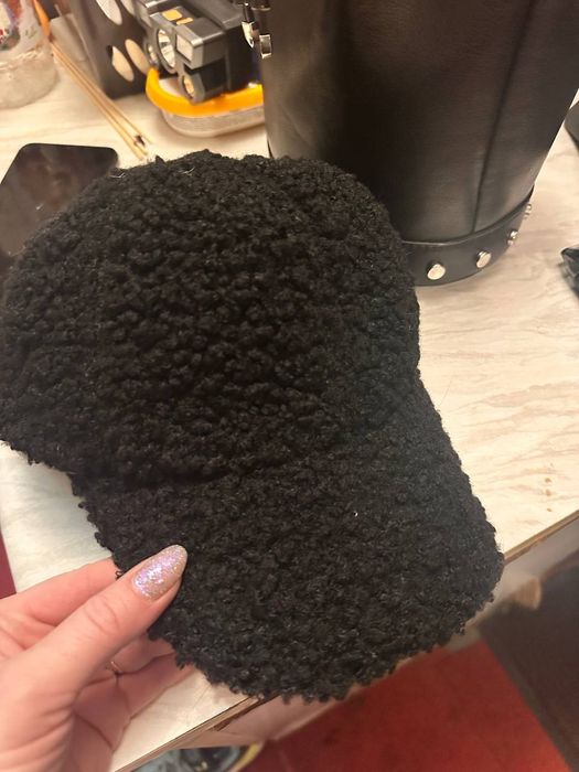 Кепка женская ,барашек,черная,теплая