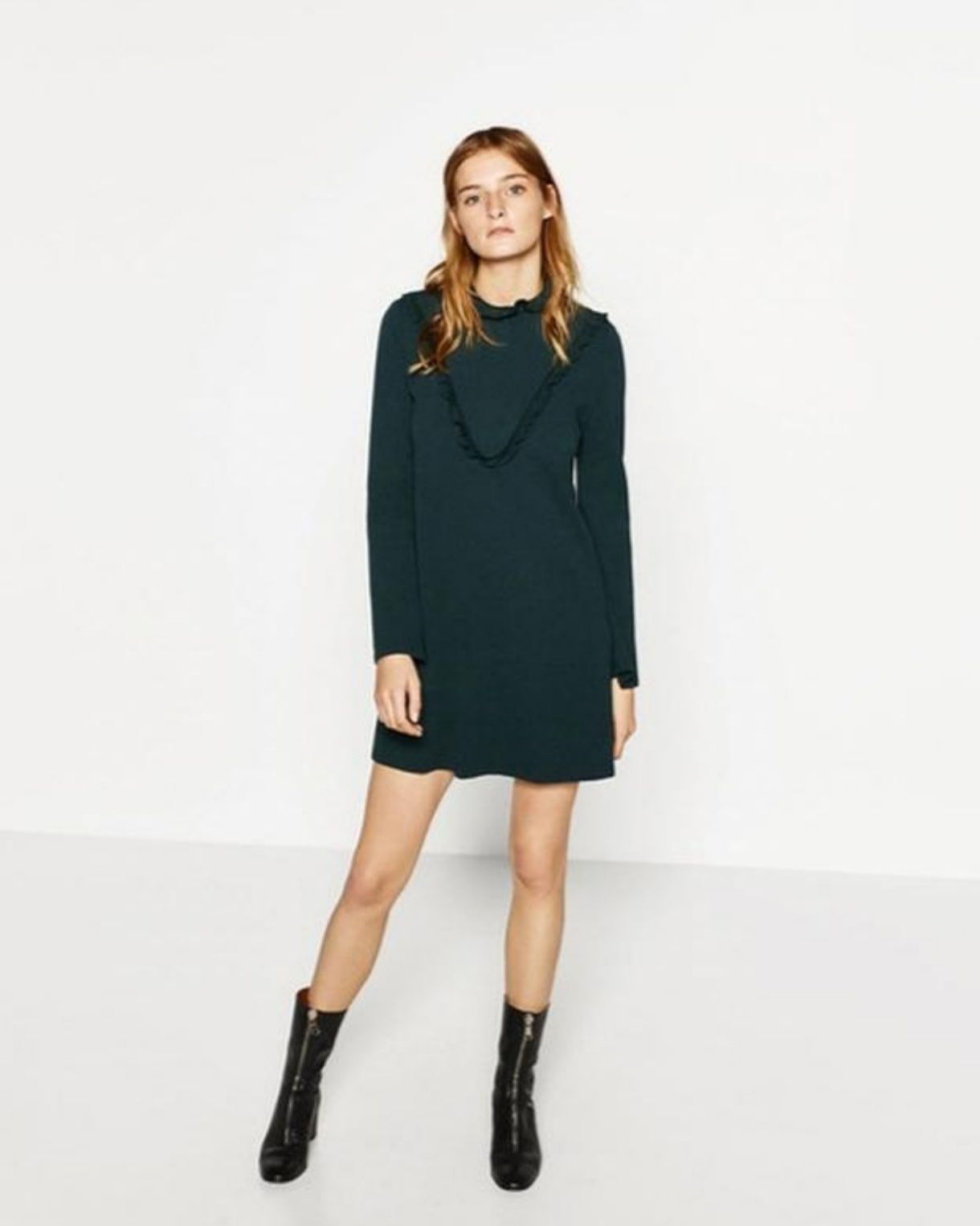 Зелена сукня плаття Zara з рюшами S