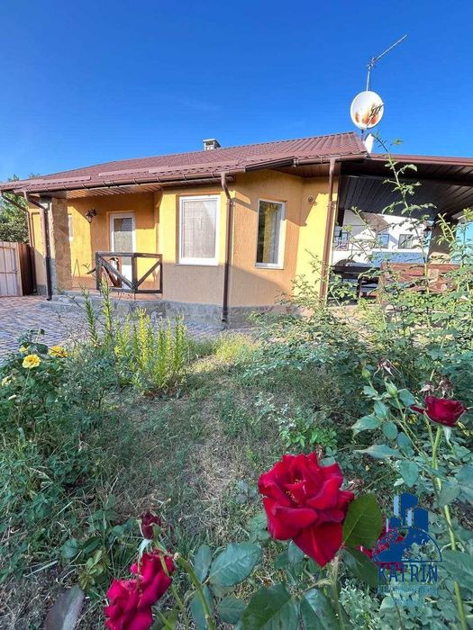 Продам будинок в селищі Царичанка
