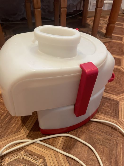 Продам соковижималку-шинковка