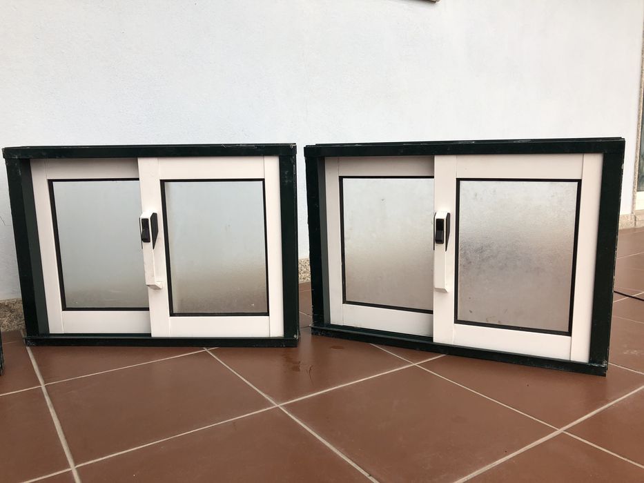 Janela de Correr Vidro Fosco de Alumínio