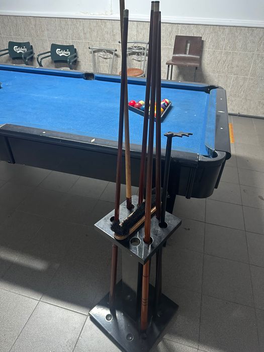 Bilhar snooker em bom estado