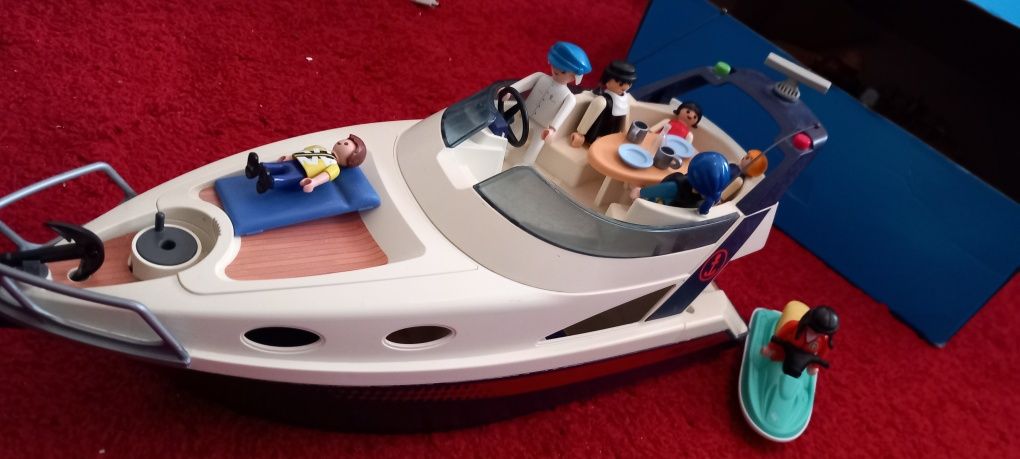 Barco playmobil e mota de agua