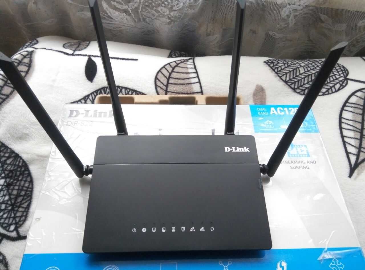 Роутер Wi-Fi маршрутизатор D-Link DIR-822 AC 1200
