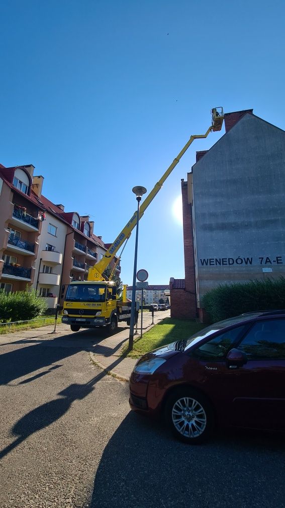 Podnośnik koszowy wynajem. Wycinka drzew. Czyszczenie elewacji, dachów