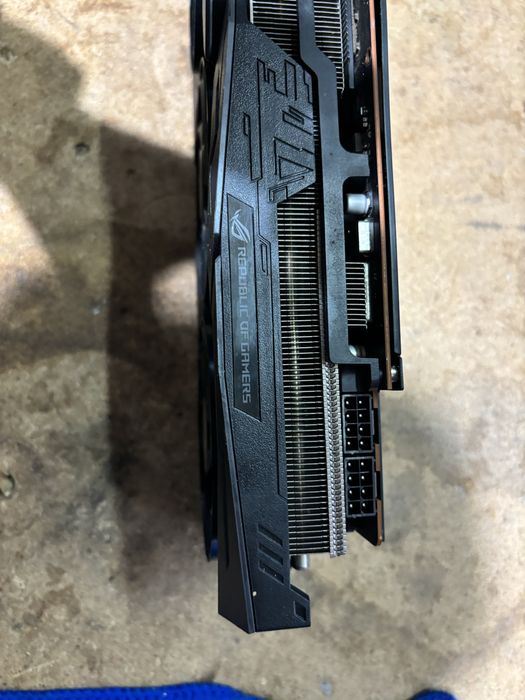 Видеокарта rx5700xt asus rog strix