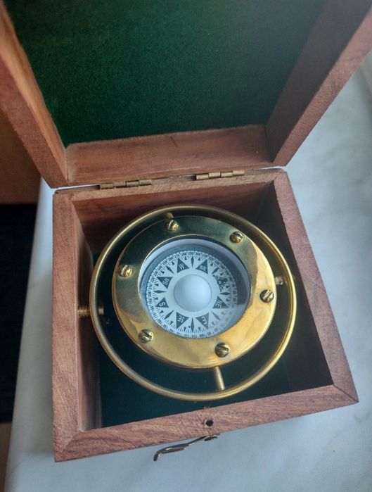 Busola kapitańska z mosiądzu