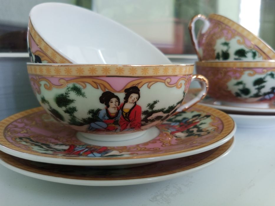 Японський фарфор опак з позолотою