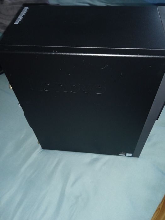 Vende-se torre em ótimo estado