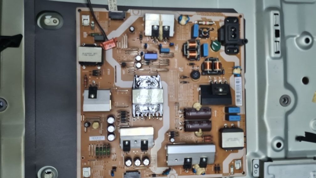 TV SAMSUNG UE49KU6600U para peças
