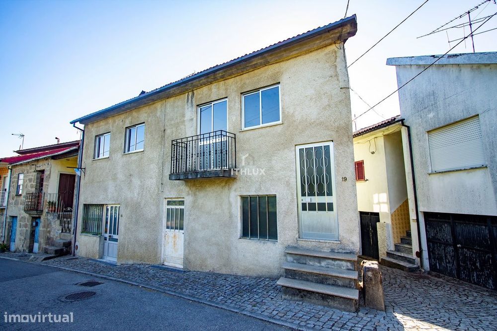 2 Moradias para Remodelar, Cavernães, Viseu