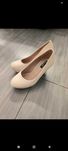 Buty na obcasie r. 37