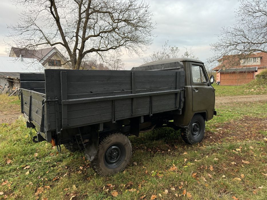 Продам уаз бортовий