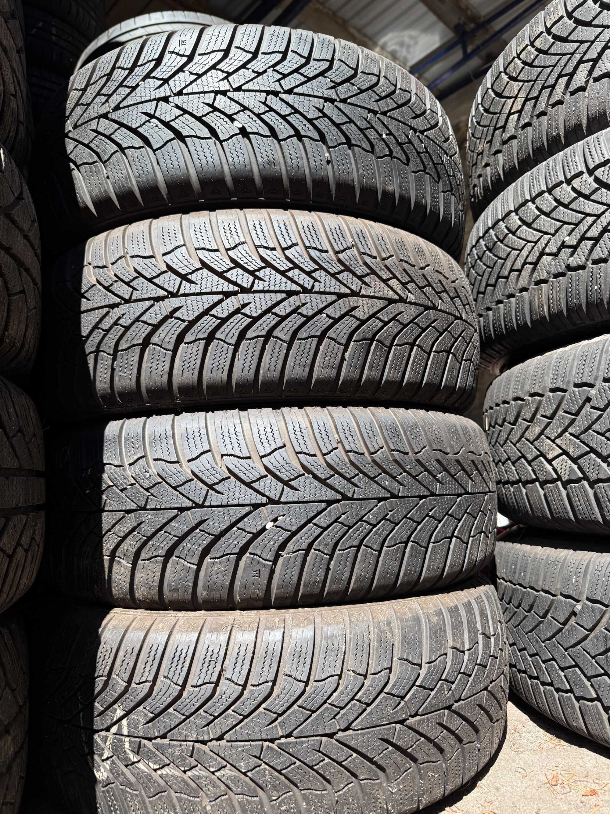 Komplet opon Kumho WinterCraft WP52 185/55r15 86H XL 2023 r