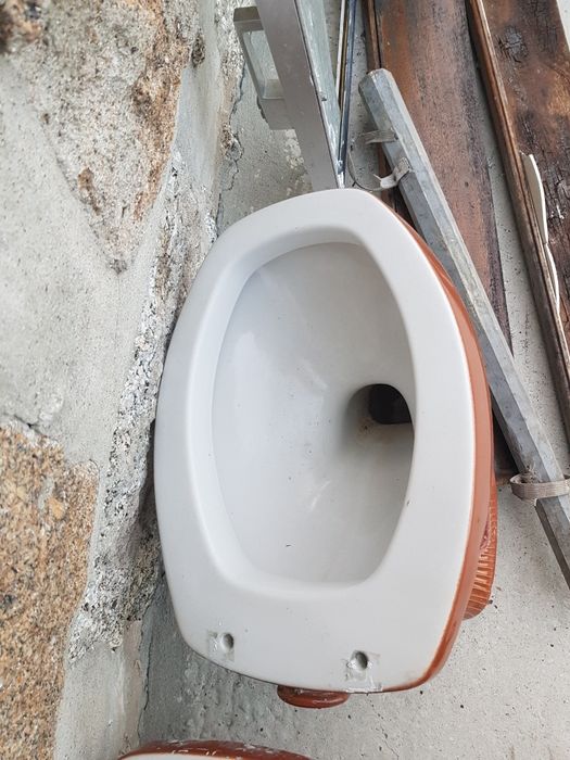 Sanita,bide,lavatório