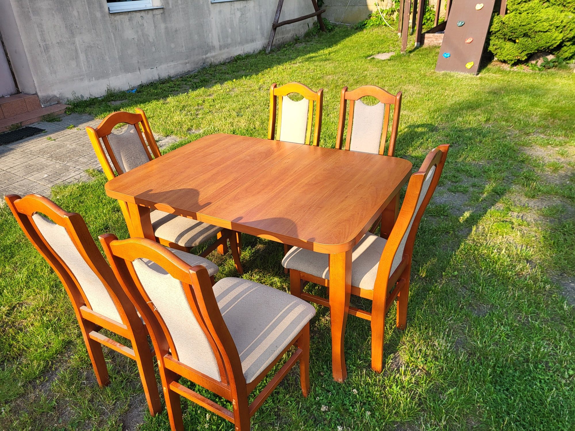 Zestaw stół + 6 krzeseł