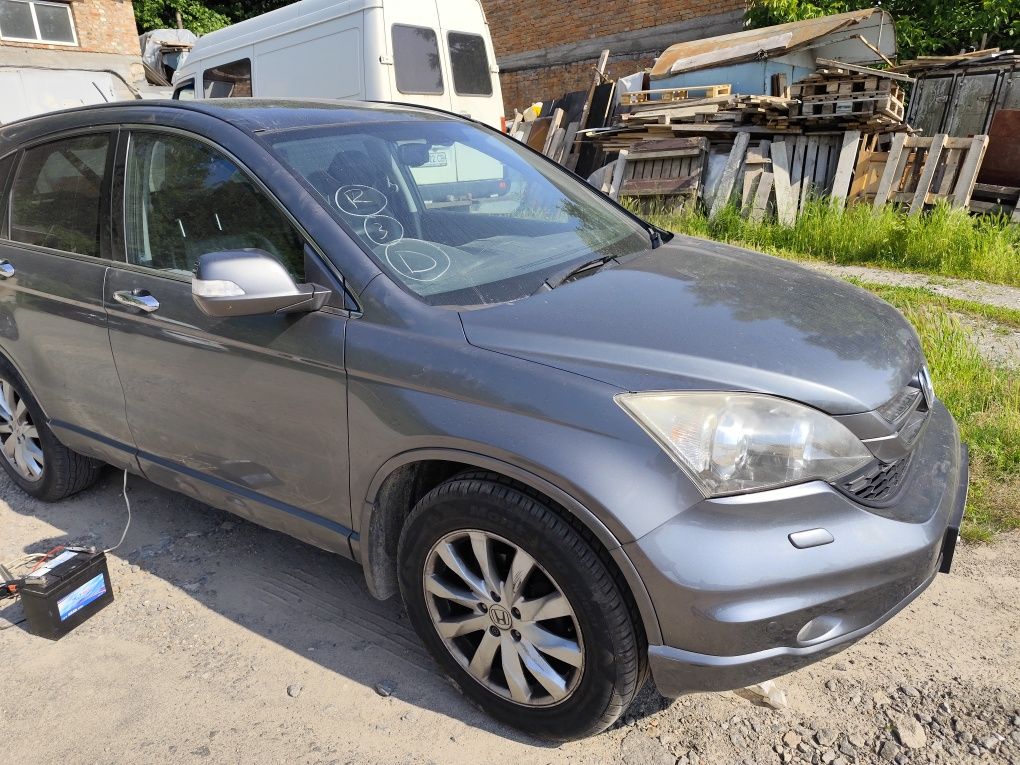 Honda Crv 3 разбор  на гайки Хонда црв